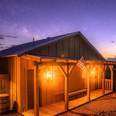-Pet Friendly- Miners Cabin #6 - King Bed With Private Balcony Tombstone Extérieur photo